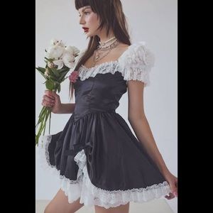 NEW Gothic Lolita Victorian Satin Black and White Lace Dress